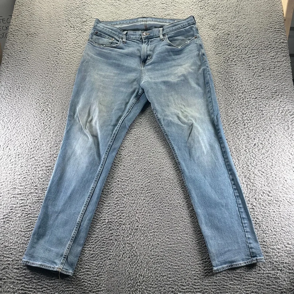 Old Navy Built-In Flex Jeans Mens 36x30 Blue Straight Leg Athletic Faded Stretch